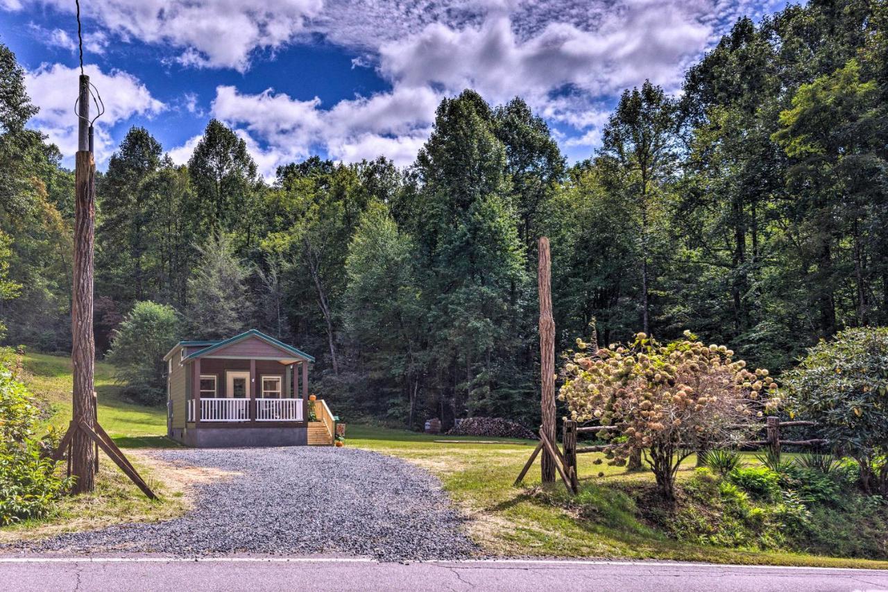 Quaint Mtn Cabin Tiny Living Near Big Adventure Brevard Exterior foto